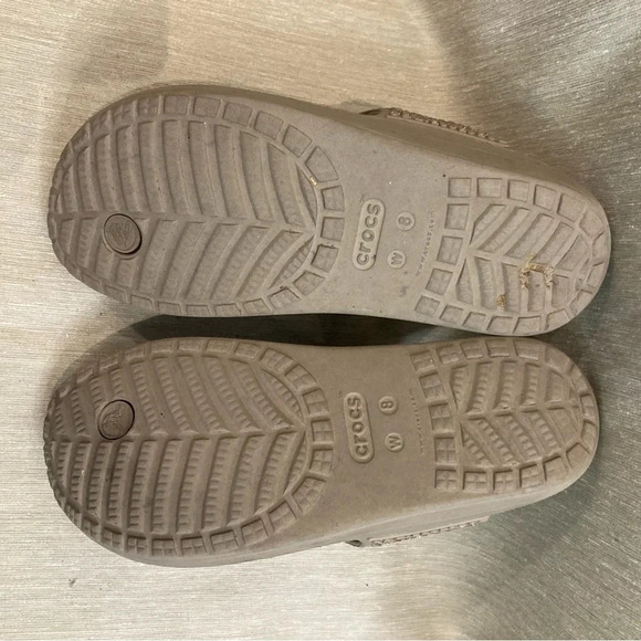 CROCS Sz 8 Sparkly Studded Flip Flop Thingue Style Comfort Sole Platform Sandals - Picture 8 of 9